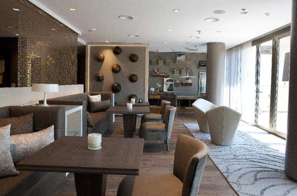 Een foto van de faciliteiten bij SH Colon Hotel