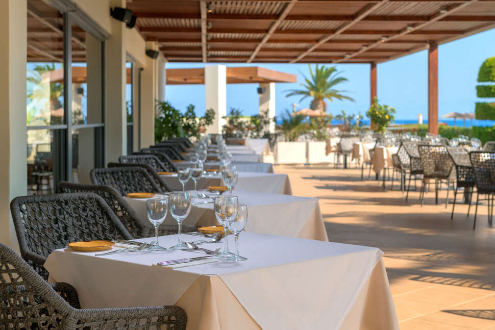 Ein Foto The Ixian Grand & All Suites
