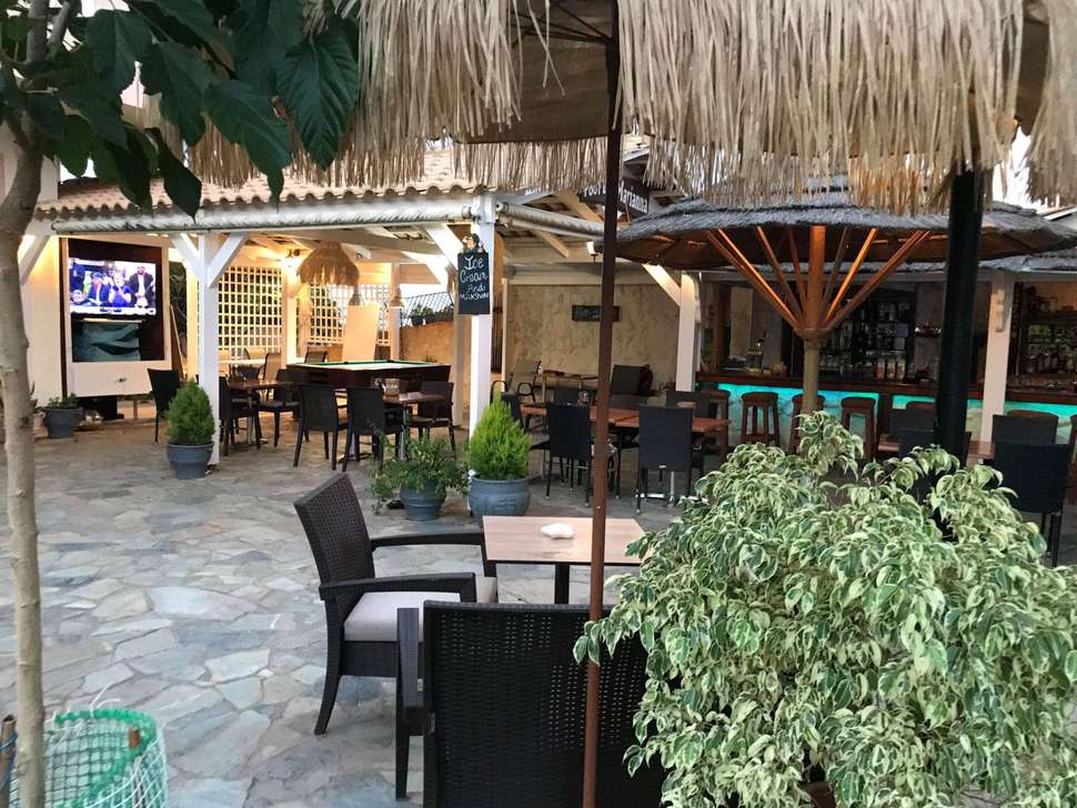 Een foto van het terras bij Marianna Studios