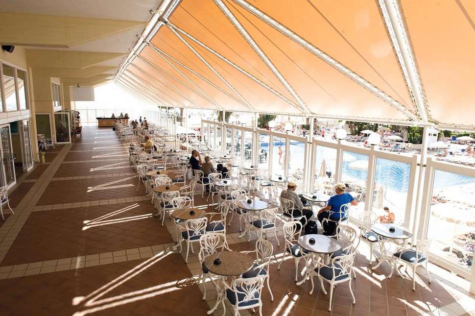 Een foto van de faciliteiten bij Riu Oliva Beach Resort