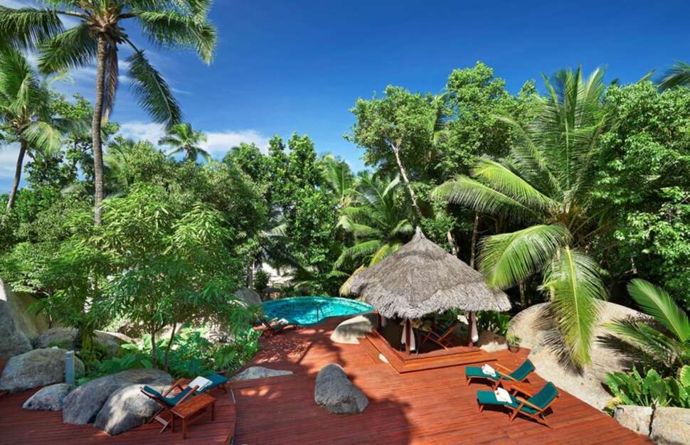 Een foto van het zwembad bij Hilton Seychelles Labriz Resort & Spa