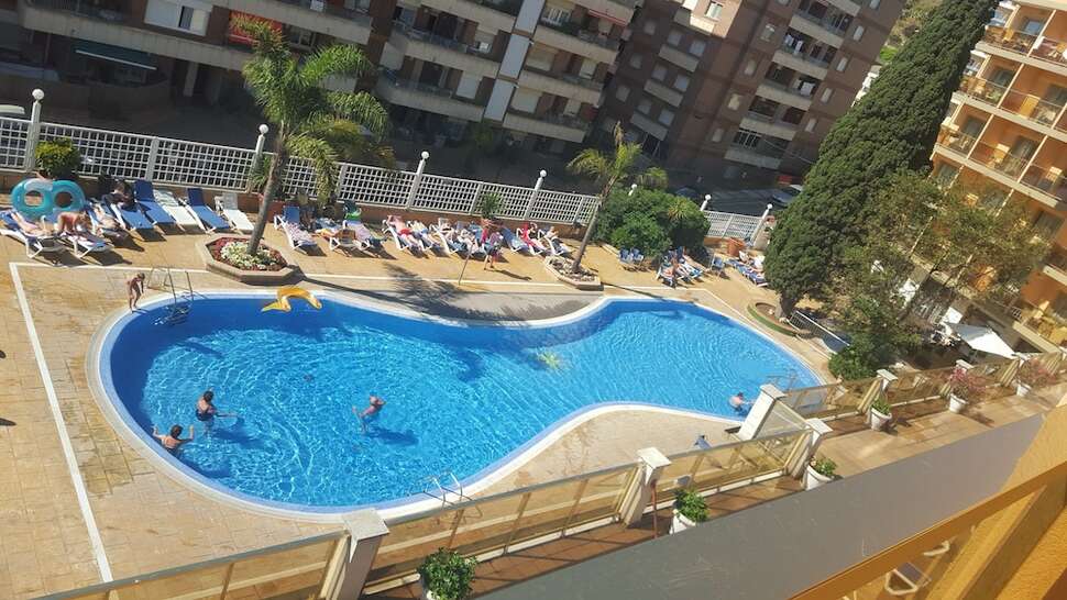 Ein Foto vom Pool im Hotel Bon Repos