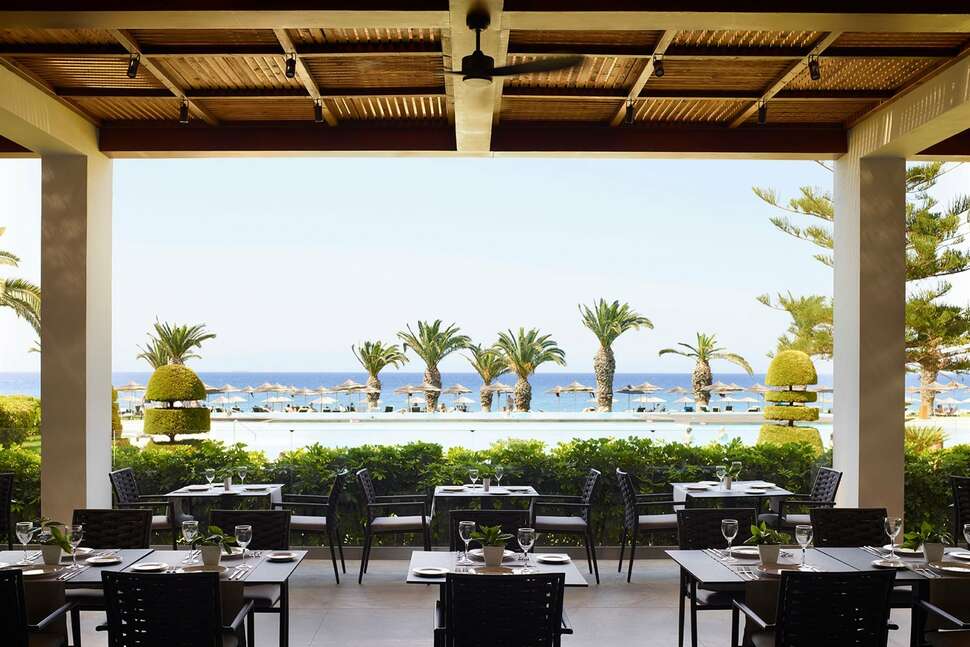 Ein Foto von den Einrichtungen im The Ixian Grand & All Suites