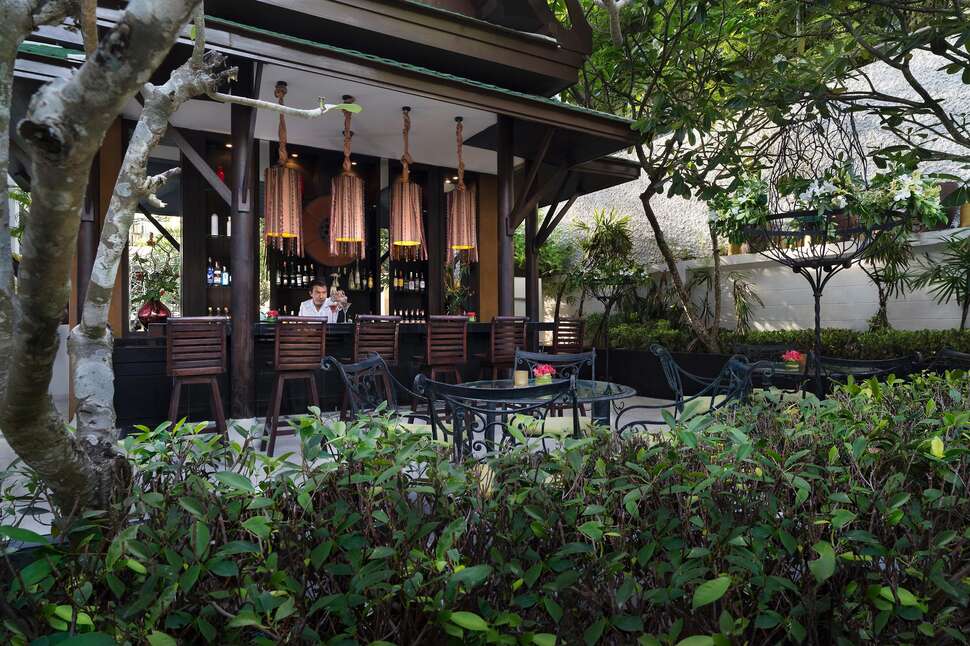 Ein Foto Outrigger Surin Beach Resort