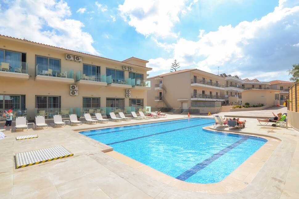 Ein Foto Karras Grande Resort