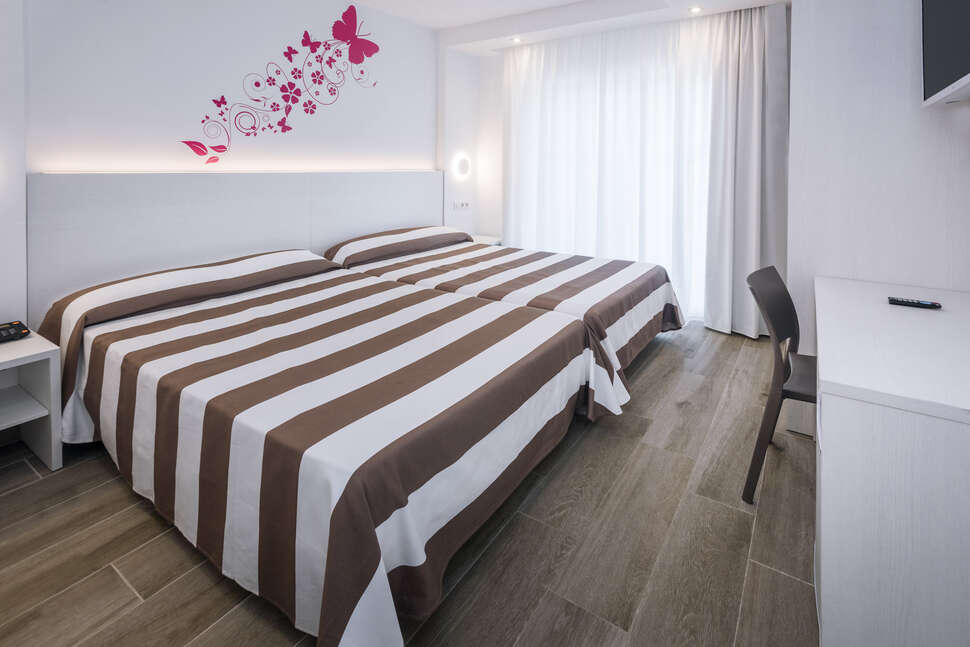 Ein Foto Hotel Oasis Park Splash
