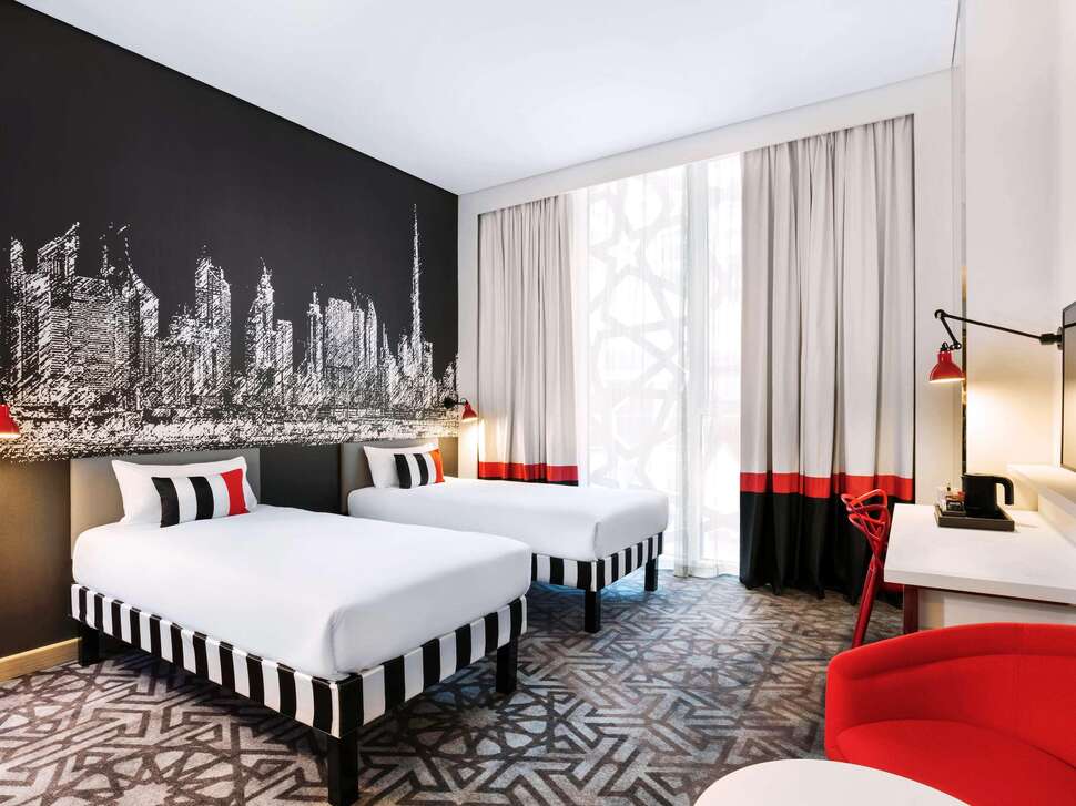 Ein Foto Ibis Styles Dubai Airport