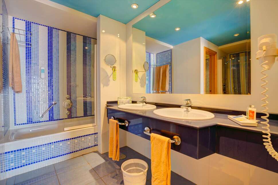 Een foto van SBH Crystal Beach Hotel & Suites