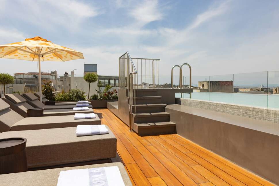Een foto van Adia Aluma Athens Curio Collection by Hilton