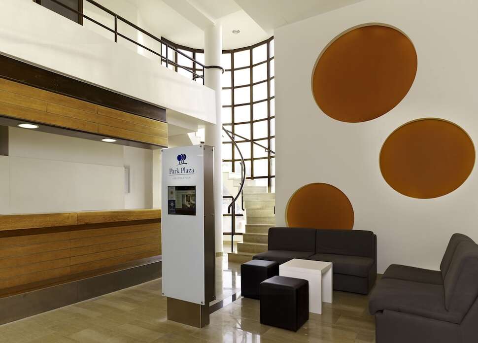 Een foto van het interieur van Park Plaza Verudela Pula