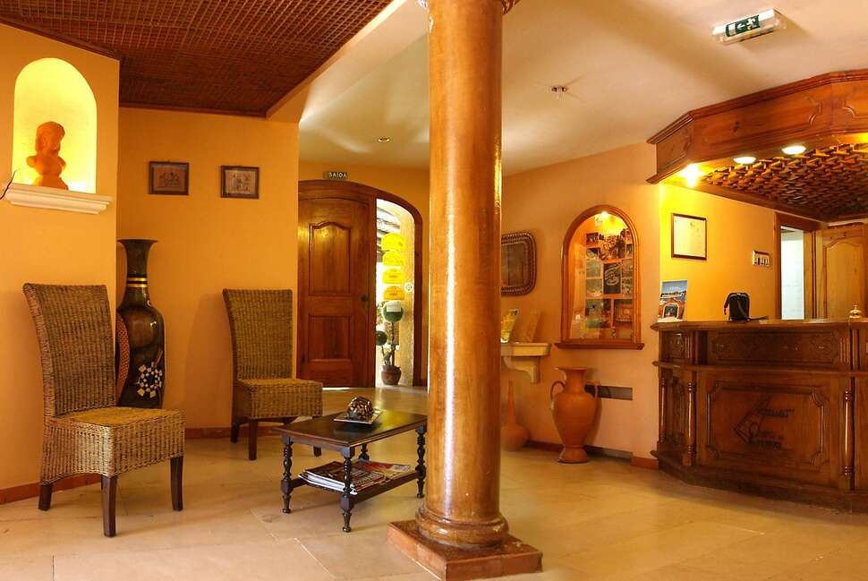 Ein Foto vom Innenbereich im Hotel Quinta da Lagoa
