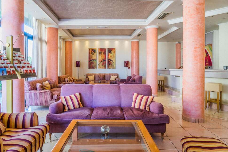 Een foto van het interieur van Castello City Hotel