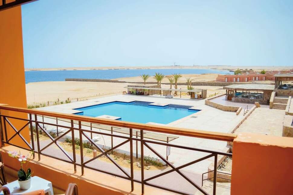 Een foto van het zwembad bij Viva Blue Resort & Diving