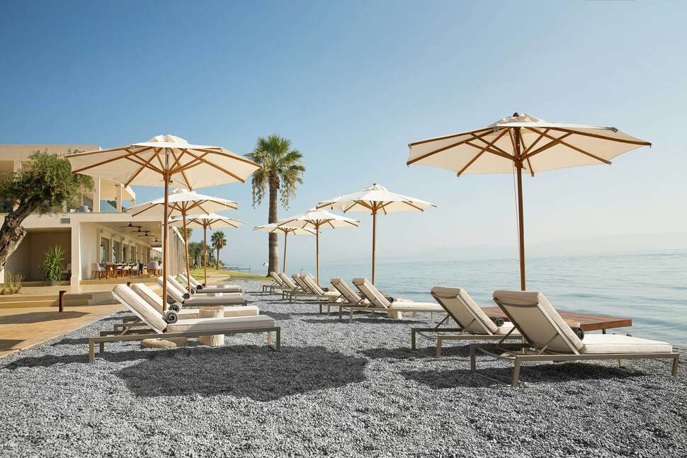 Ein Foto vom Strand beim Domes Miramare