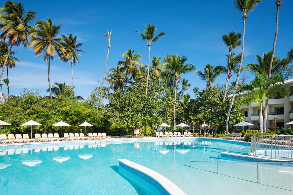 Een foto van het zwembad bij Impressive Resort & Spa
