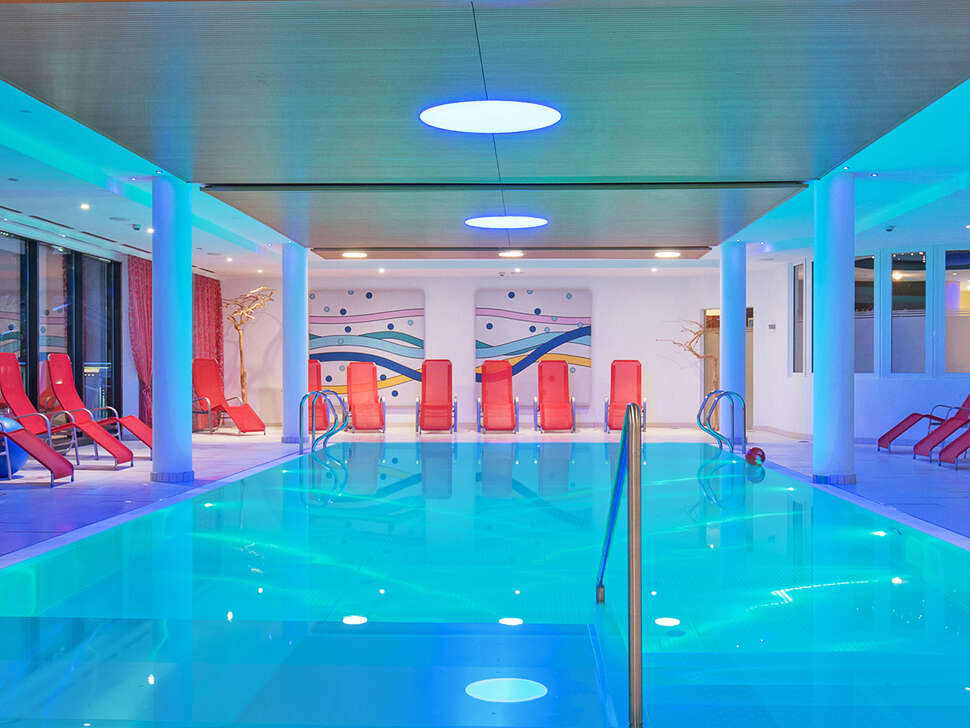 Een foto van het zwembad bij Hotel Amadeus Micheluzzi
