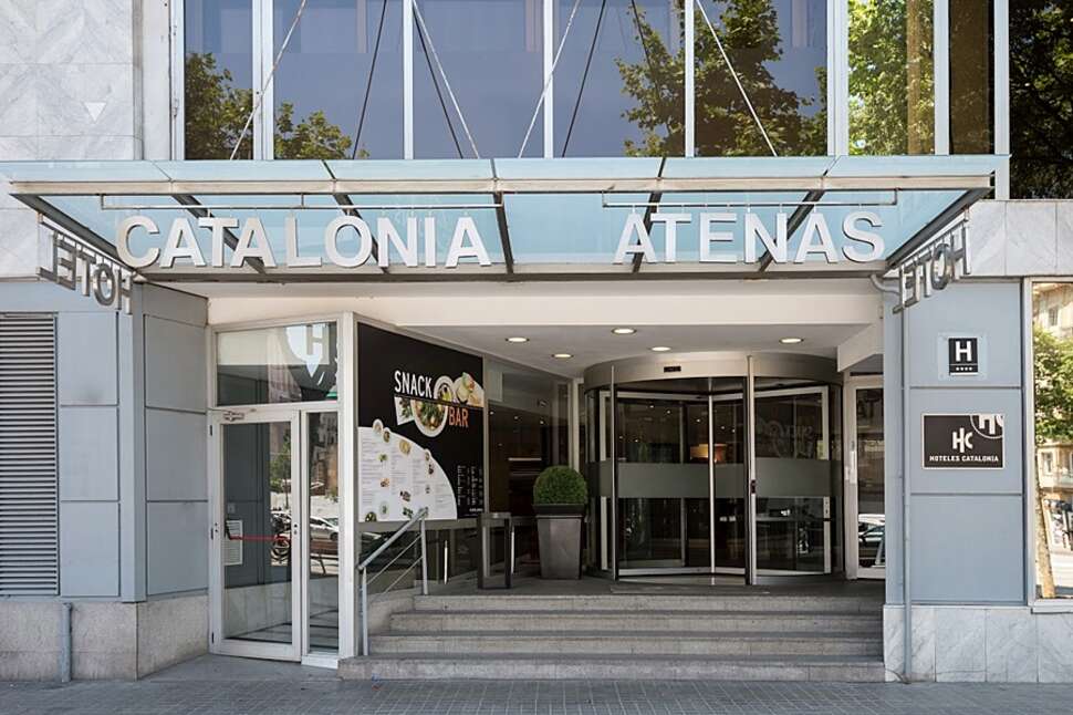 Een foto van de buitenkant van Catalonia Atenas