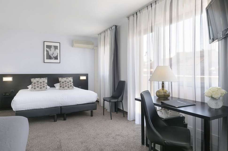 Ein Foto Hotel Mediterranee
