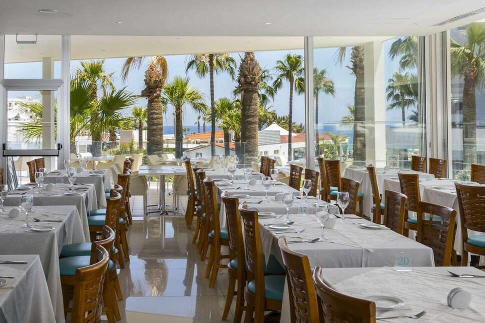 Ein Foto von den Einrichtungen im Tsokkos Protaras Beach Hotel
