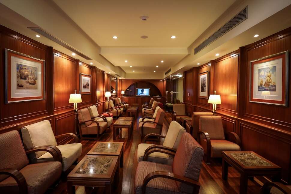 Een foto van het interieur van Camoes Hotel