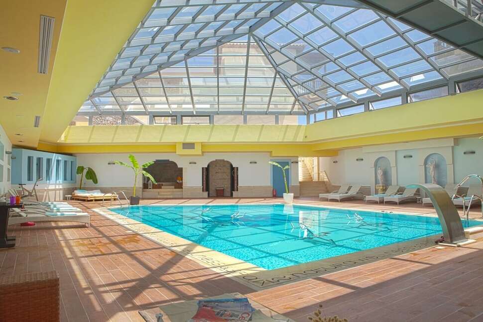 Ein Foto Natura Village Hotel & Spa