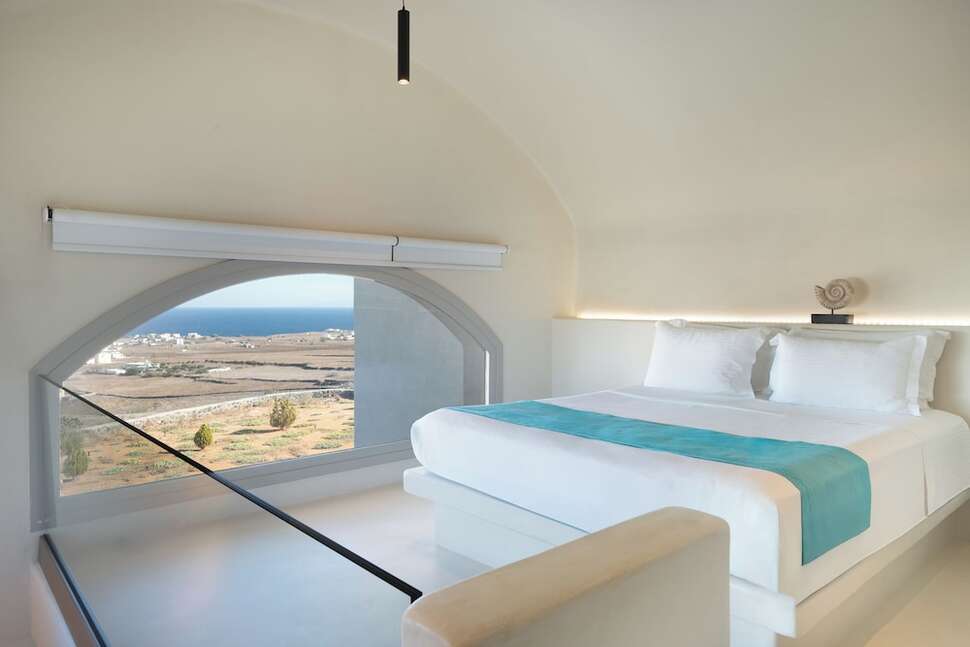 Een foto van Danae Suites Santorini