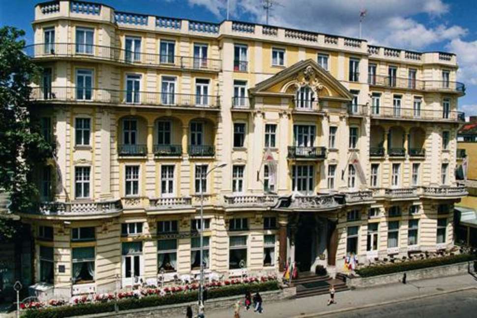 Een foto van de buitenkant van Austria Trend Parkhotel Schonbrunn