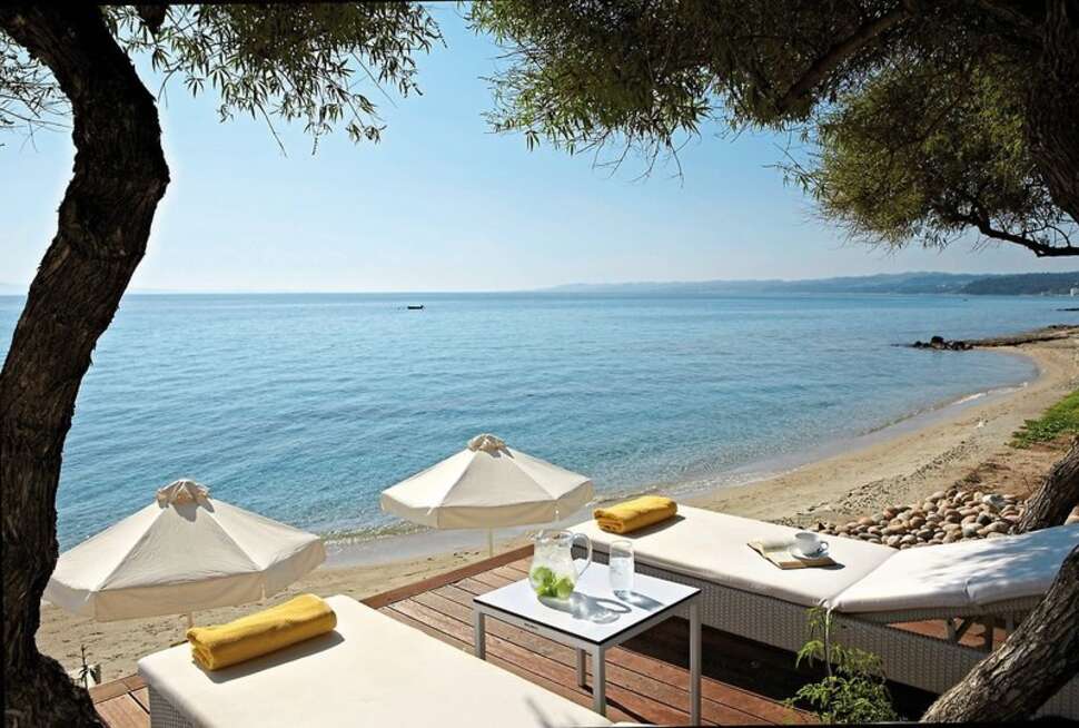 Een foto van het strand bij Afitis The Boutique Hotel