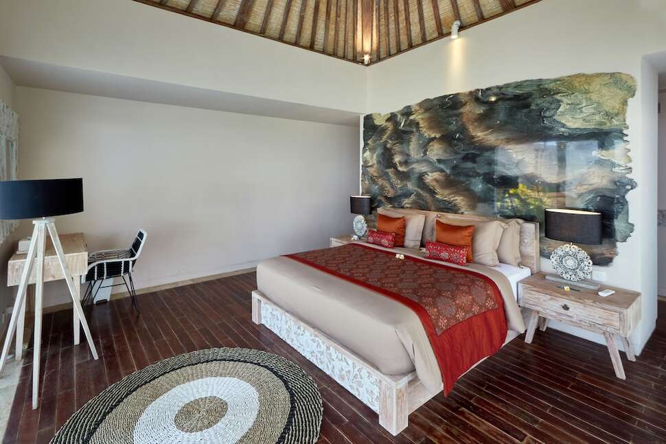 Een foto van The Royal Purnama