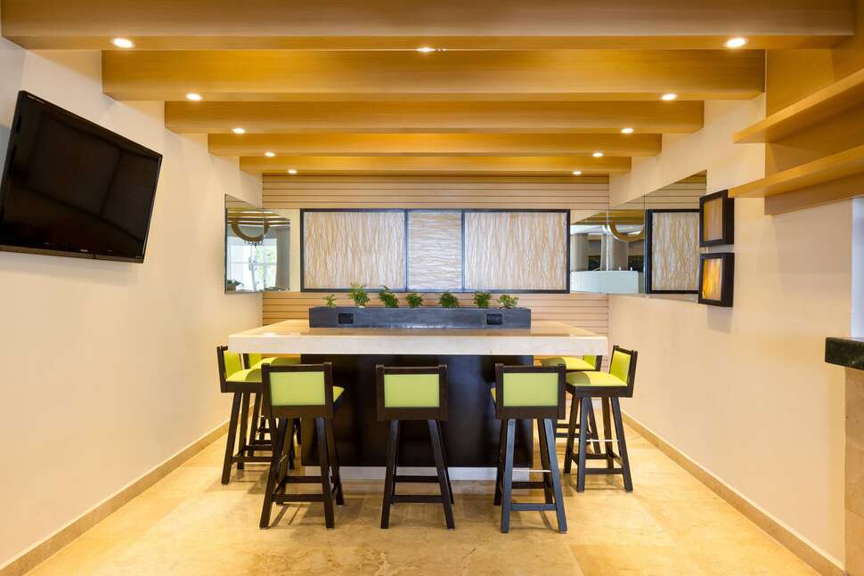 Ein Foto Courtyard by Marriott Cancun Airport