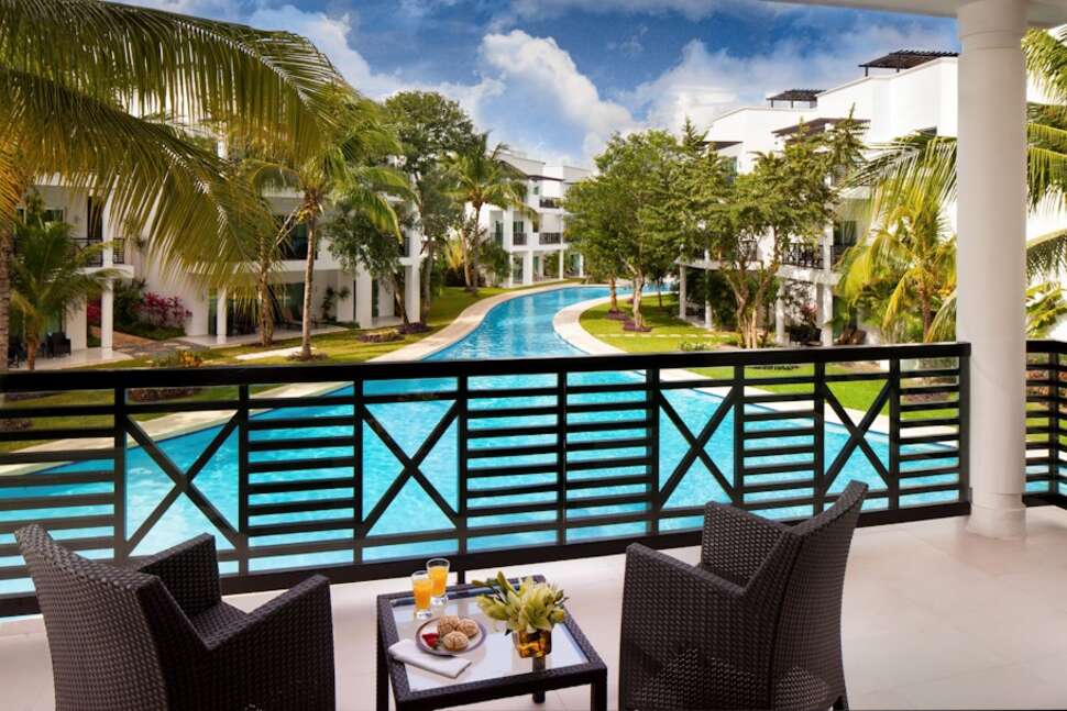 Een foto van The Fives Beach Hotel & Residences