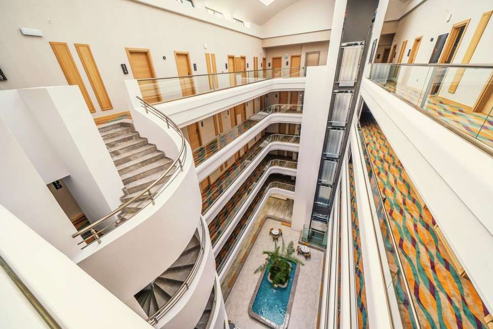 Een foto van het interieur van Premier Nergis Beach