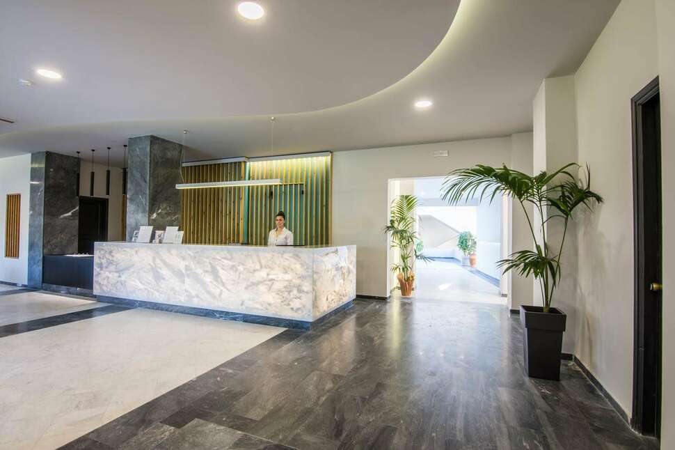 Een foto van het interieur van Surreal Exotica Hotel & Spa by Zante Plaza