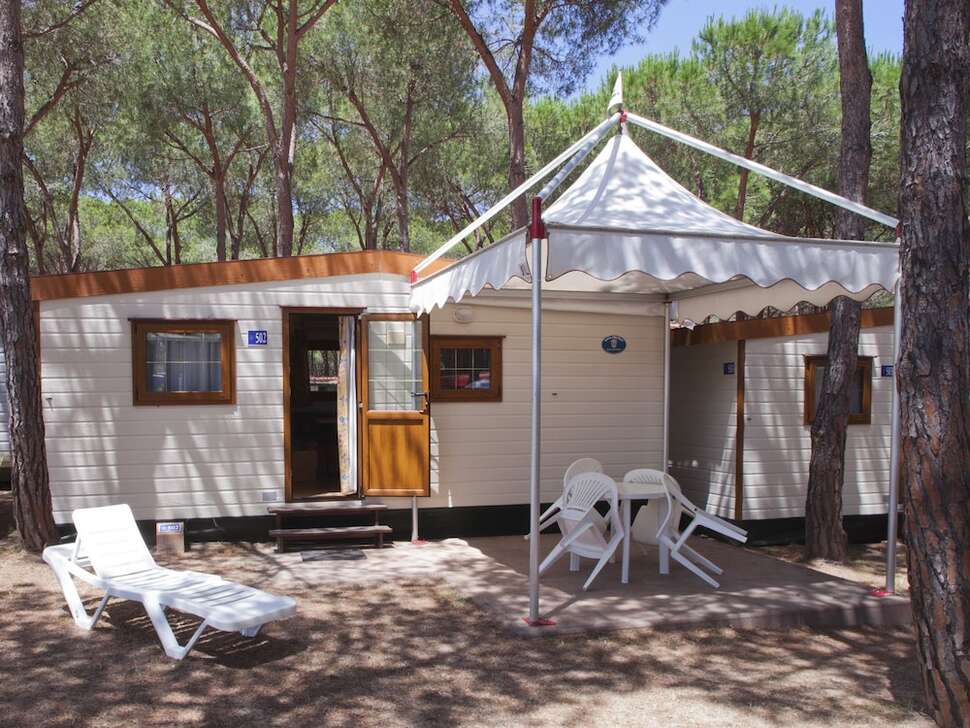 Een foto van de buitenkant van Camping Village Baia Blu La Tortuga