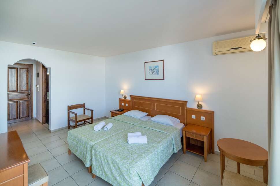 Een foto van Semiramis Village Hotel