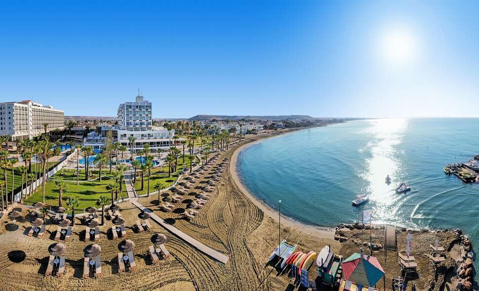 Ein Foto The Golden Bay Beach Hotel