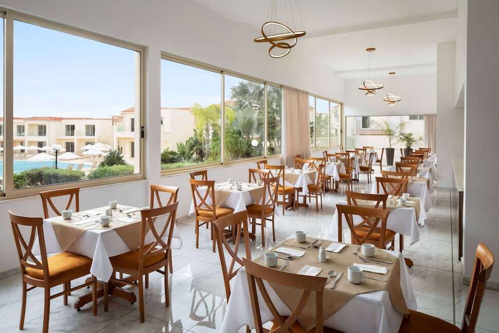 Een foto van Ramada Hotel & Suites by Wyndham Ayia Napa