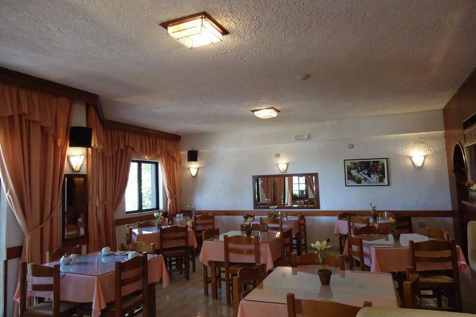 Een foto van de faciliteiten bij Fevro Hotel