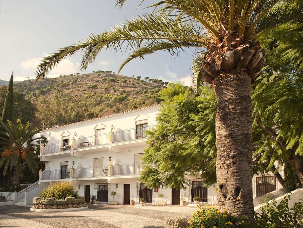 Ein Foto von der Außenansicht des TRH Mijas Hotel