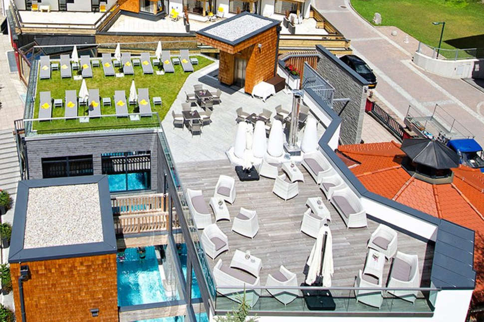 Een foto van het terras bij Hotel Kendler