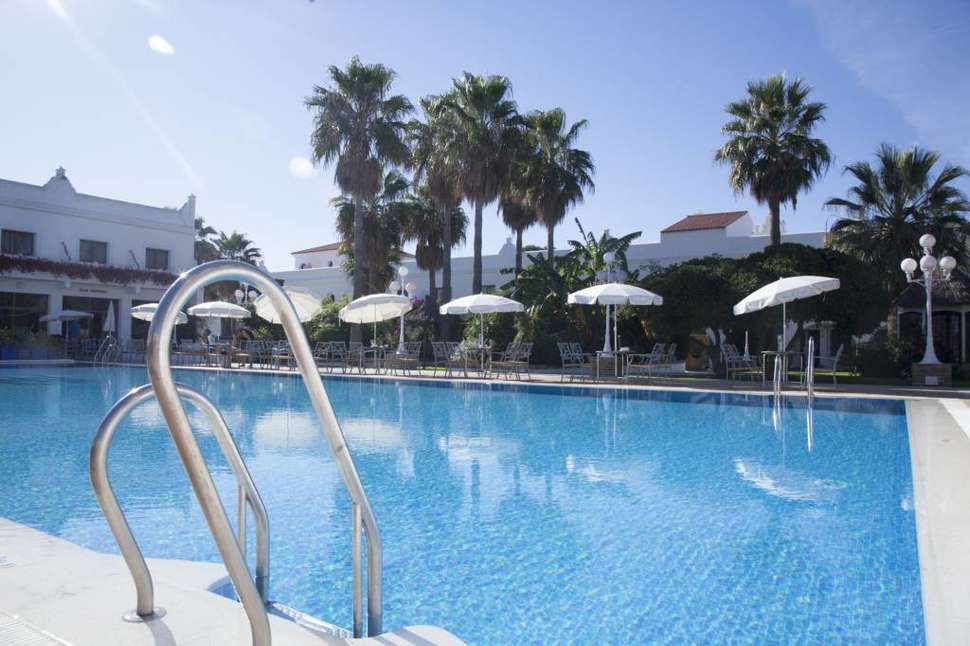 Een foto van het zwembad bij Hotel Playa de la Luz