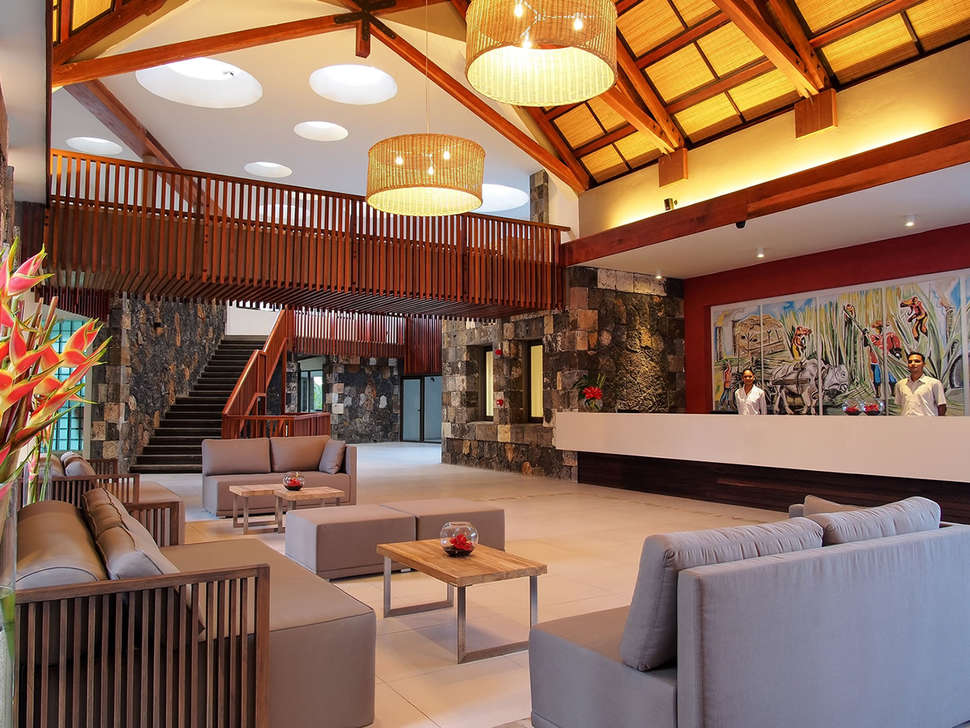 Een foto van het interieur van Crystals Beach Resort Belle Mare