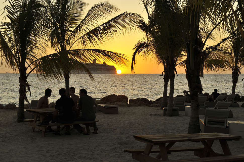 Een foto van het strand bij Time to Smile Chogogo Dive & Beach Resort Curacao
