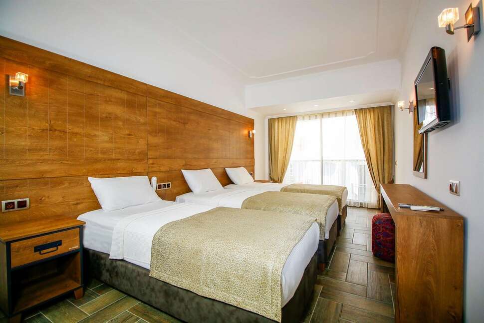 Ein Foto Aurasia Beach Hotel