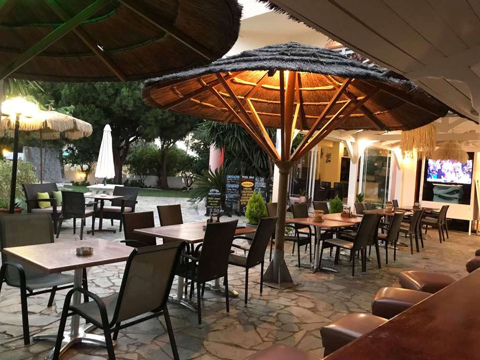 Een foto van het terras bij Marianna Studios