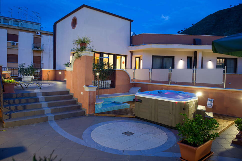 Artemis Hotel - Cefalù | HolidayDiscounter