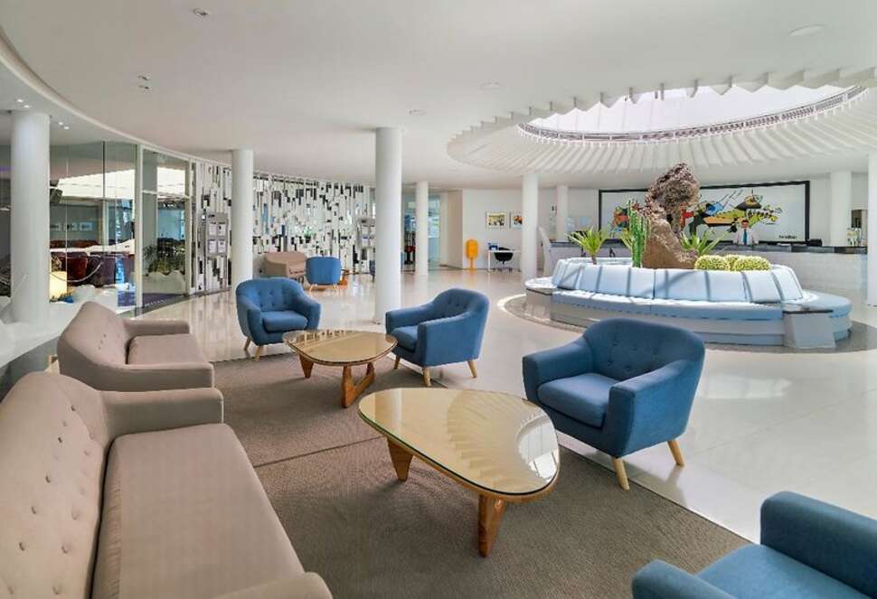 Een foto van het interieur van H10 Suites Lanzarote Gardens