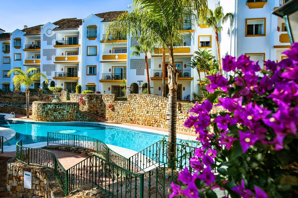 Een foto van de buitenkant van Ona Alanda Club Marbella