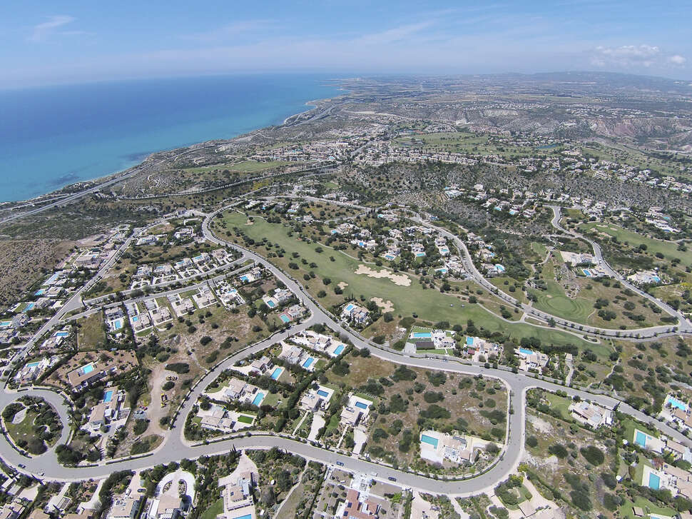 Een foto van Aphrodite Hills Rentals