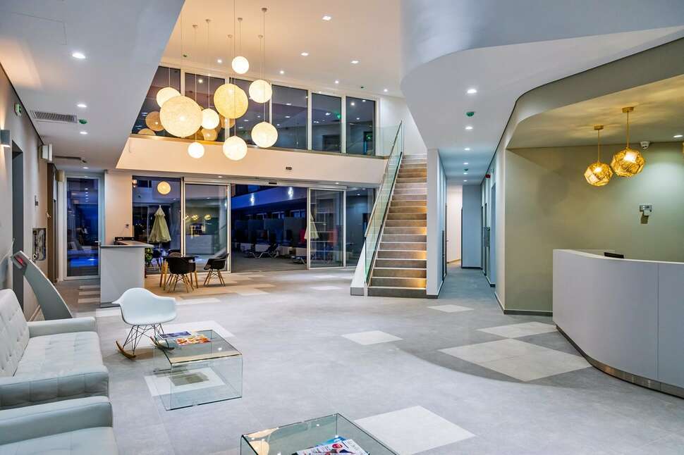 Ein Foto vom Innenbereich im White Olive Premium Hotel